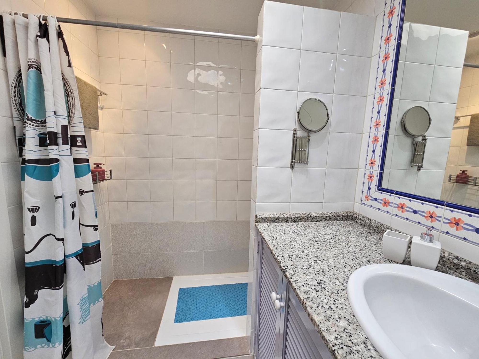 Stylish And Comfortable Duplex Apartment Near Swimming Pool โมกัน ภายนอก รูปภาพ